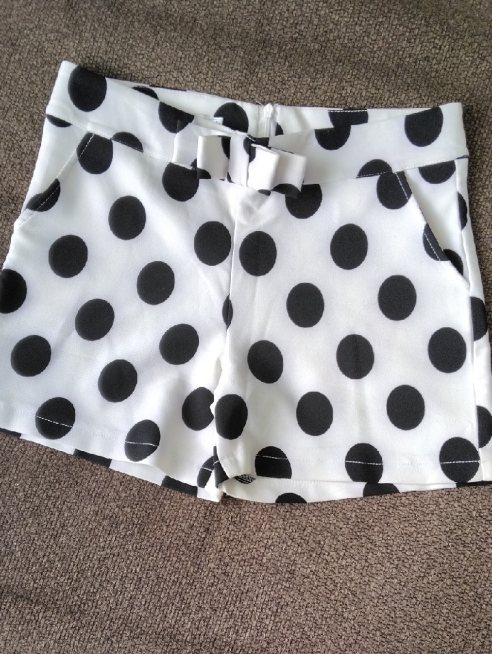 BURBERRY Black Off White Polka Dotted Shorts(Girls)